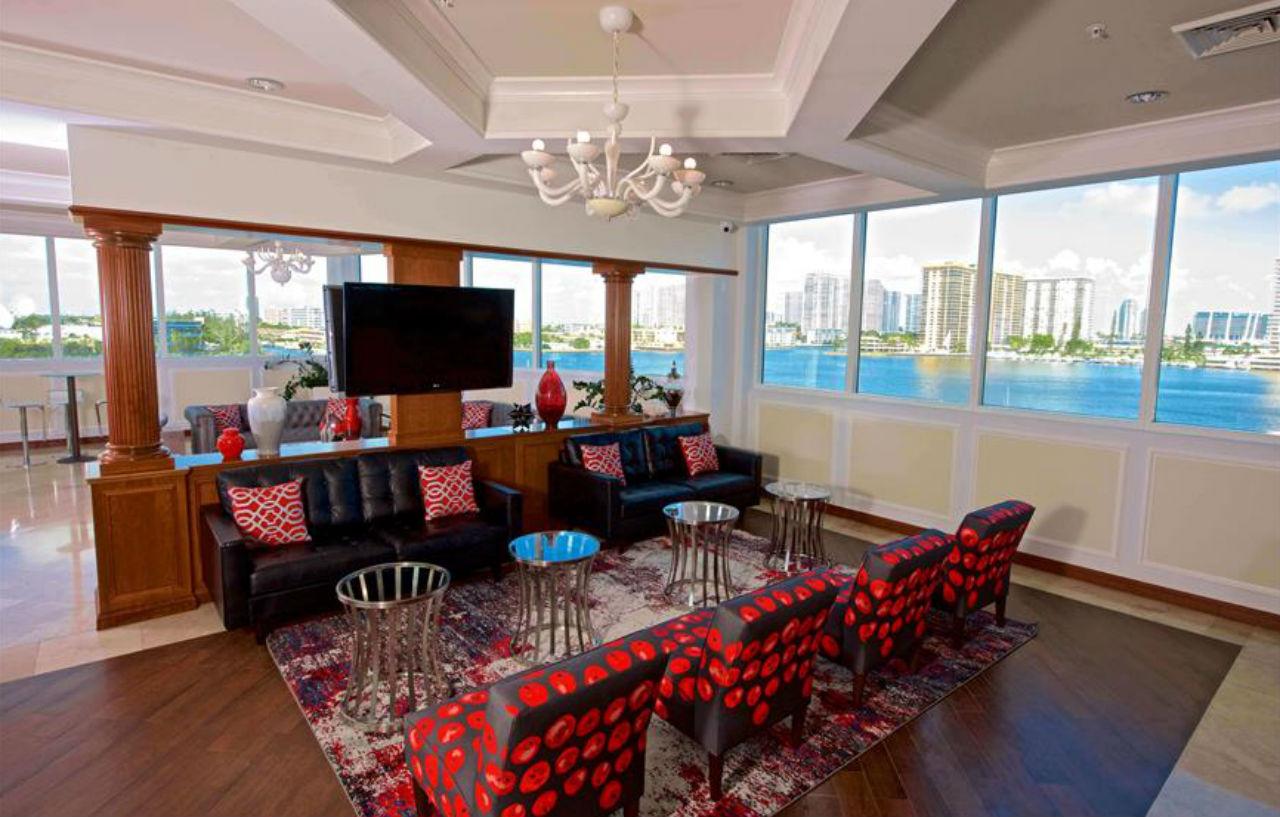 Global Luxury Suites In Sunny Isles Doral Exterior photo