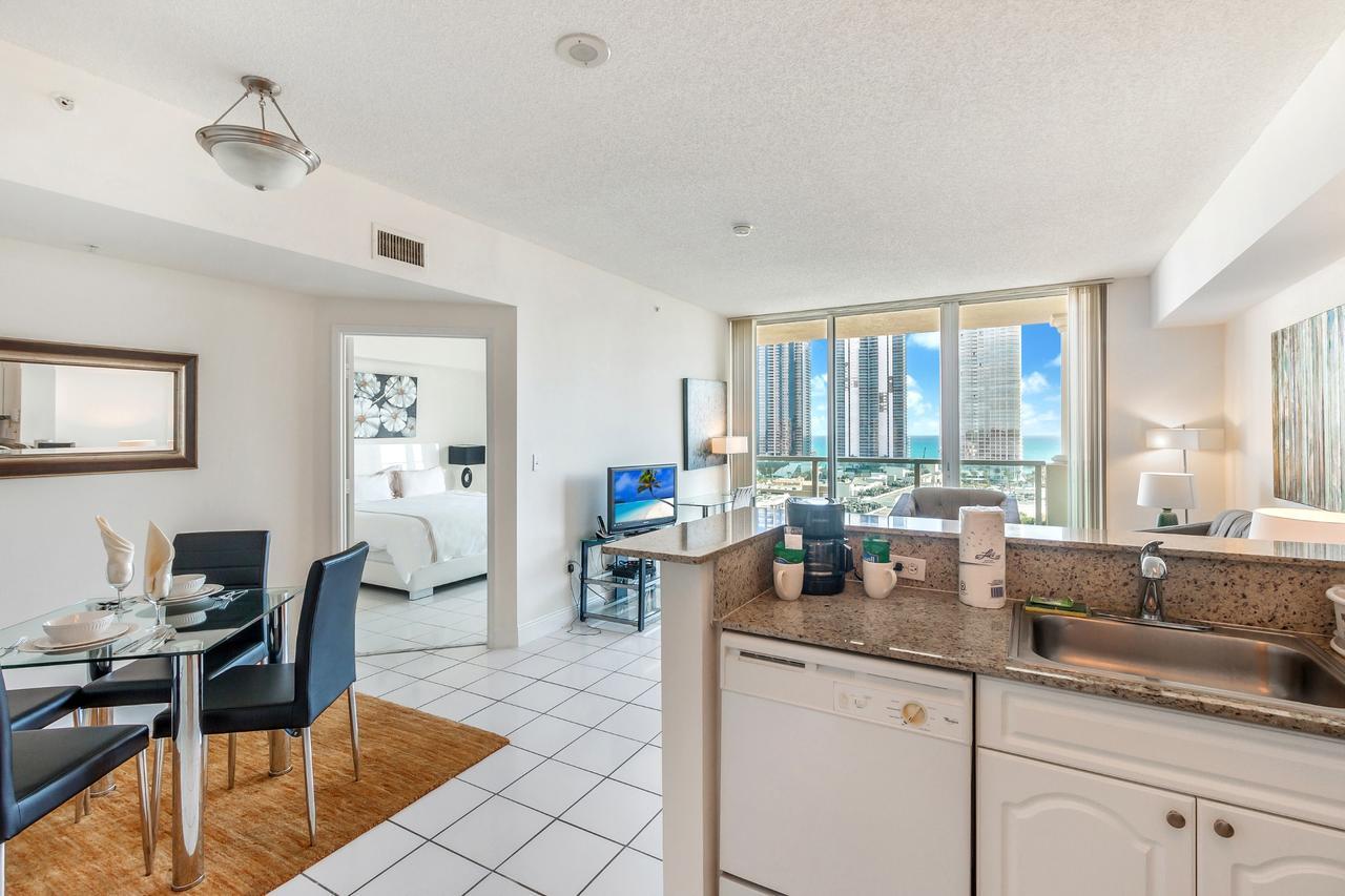 Global Luxury Suites In Sunny Isles Doral Exterior photo